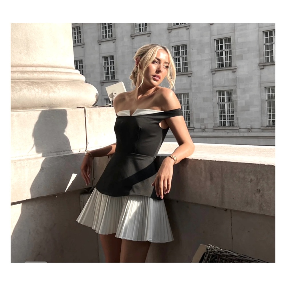 OddMuse London dress
